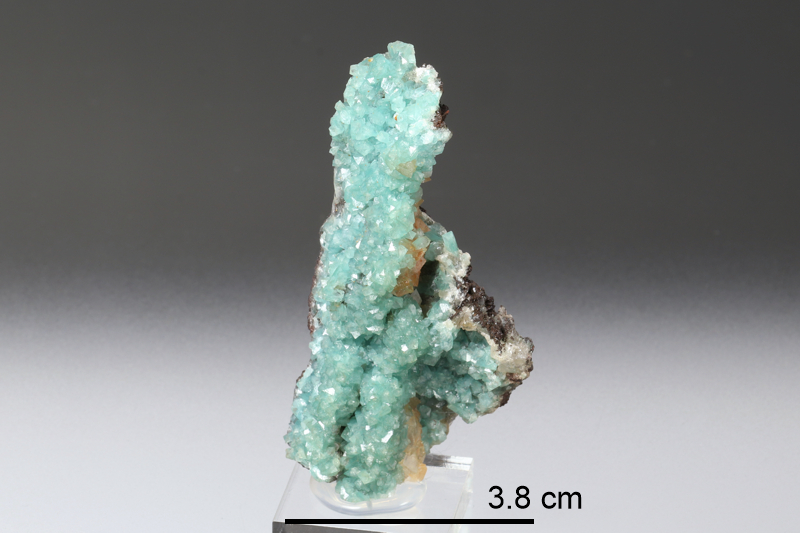 Copper-bearing Adamite